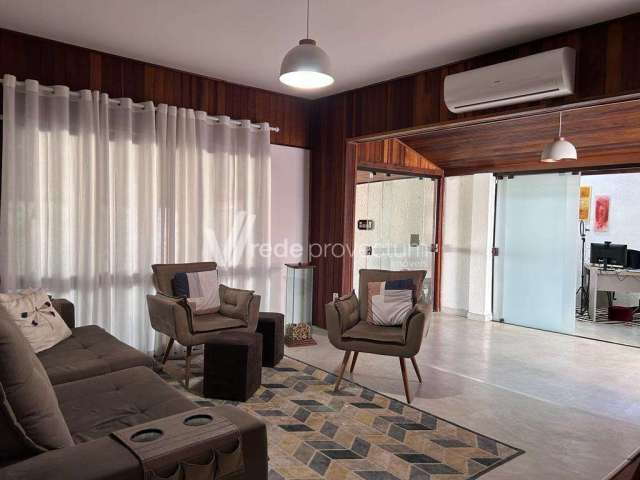 Casa com 3 quartos à venda na Vila Nogueira, Campinas , 168 m2 por R$ 970.000