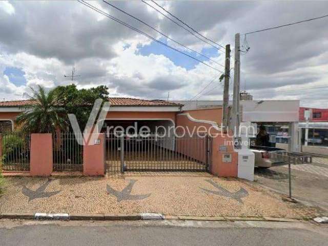 Casa com 3 quartos para alugar na Rua Hermano Ribeiro da Silva, 28, Jardim Eulina, Campinas, 172 m2 por R$ 4.000