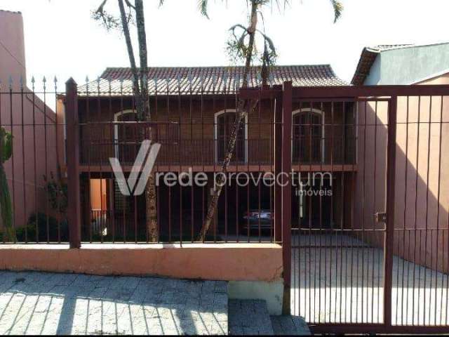 Casa com 3 quartos à venda na Rua Antônio Bertoni Garcia, 227, Jardim Antonio Von Zuben, Campinas, 290 m2 por R$ 910.000