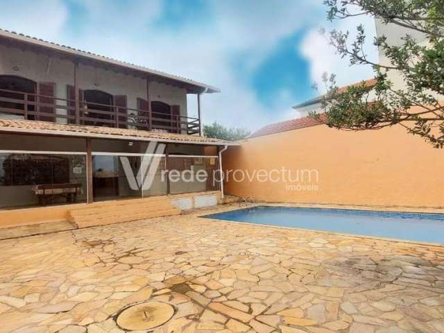 Casa com 3 quartos à venda na Avenida Copacabana, 605, Loteamento Caminhos de San Conrado (Sousas), Campinas, 254 m2 por R$ 1.430.000