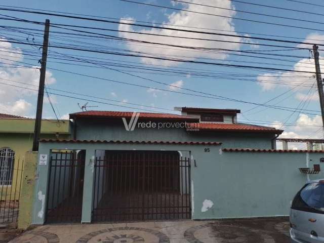 Casa com 3 quartos à venda na Rua Yolanda Palmieri Mangili, 95, Vila Manoel Ferreira, Campinas, 240 m2 por R$ 950.000