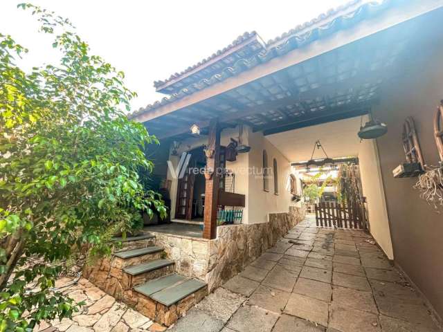 Casa com 4 quartos à venda na Ibrain Nobre, 142, Jardim dos Oliveiras, Campinas, 158 m2 por R$ 695.000