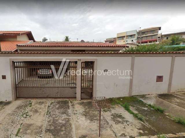 Casa com 3 quartos à venda na Rua Edmundo Vosgrau, 76, Parque Jambeiro, Campinas, 180 m2 por R$ 720.000