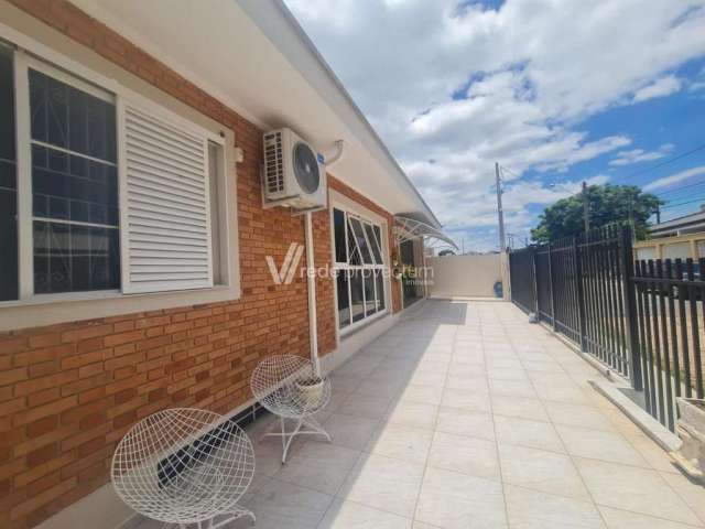 Casa comercial com 5 salas à venda na Vila Papelão, Valinhos , 237 m2 por R$ 899.000