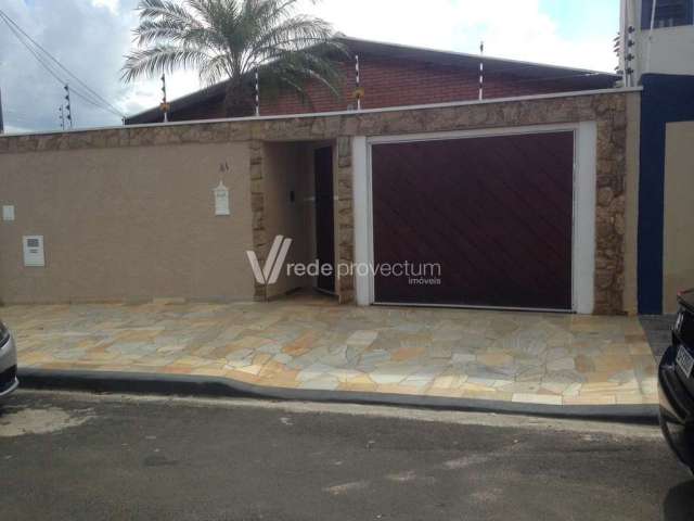 Casa com 3 quartos à venda na Rua Leobino Pereira da Silva, 41, Parque Jambeiro, Campinas, 140 m2 por R$ 750.000