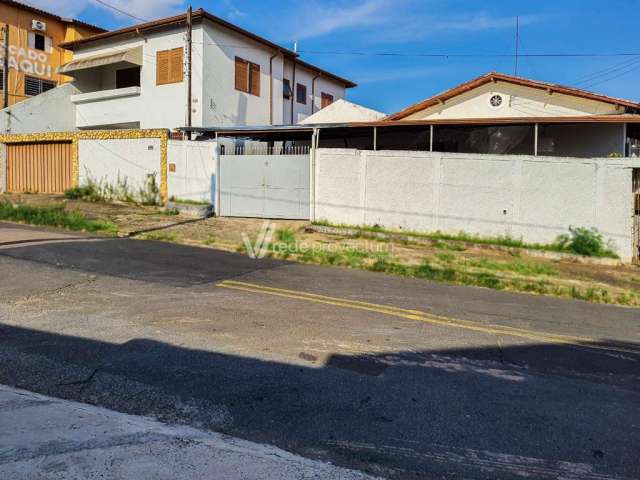 Casa comercial com 3 salas à venda na Rua Sidnei, 5, Parque São Quirino, Campinas, 144 m2 por R$ 700.000