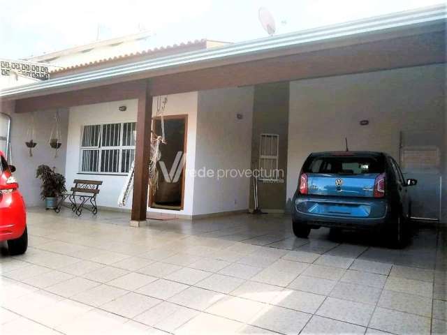 Casa com 3 quartos à venda na das Azaléas, 3724, Parque Cecap, Valinhos, 217 m2 por R$ 1.160.000