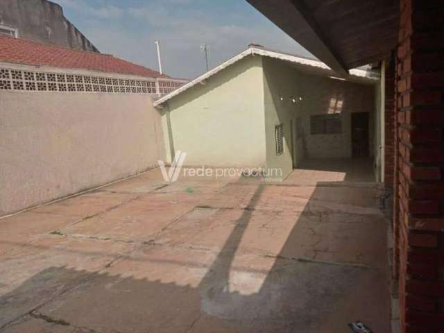 Casa com 3 quartos à venda na Doutor Roberto Moreira, 71, Vila São Bento, Campinas, 176 m2 por R$ 450.000