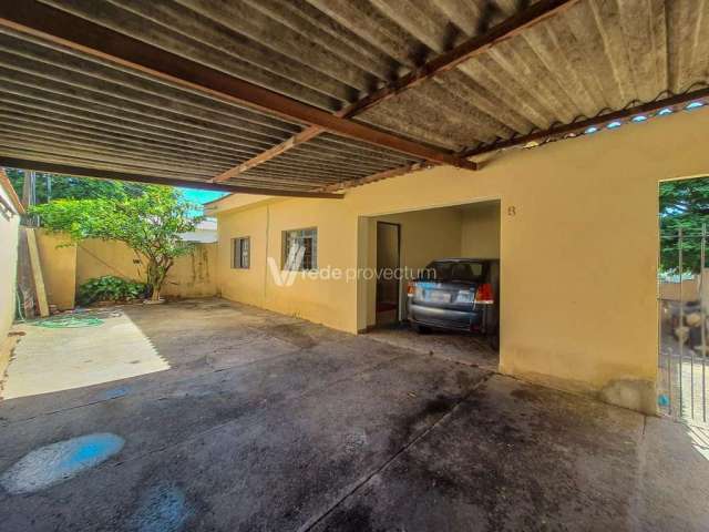 Casa com 2 quartos à venda na Mirim, 8, Vila Aeroporto, Campinas, 288 m2 por R$ 430.000