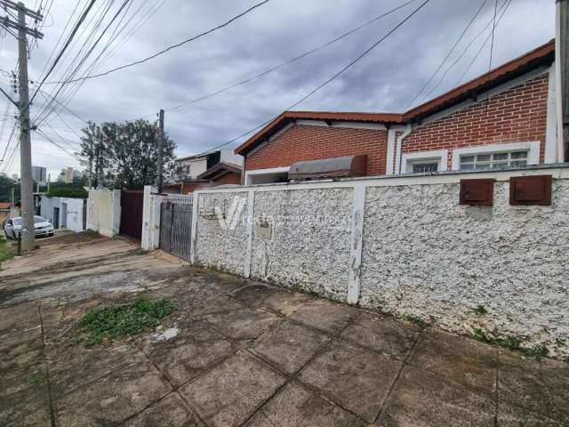 Casa com 3 quartos à venda na Nova Iorque, 414, Parque São Quirino, Campinas, 179 m2 por R$ 370.000