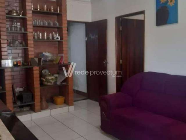 Casa com 5 quartos à venda na Jaborandi, 21, Vila Georgina, Campinas, 227 m2 por R$ 410.000