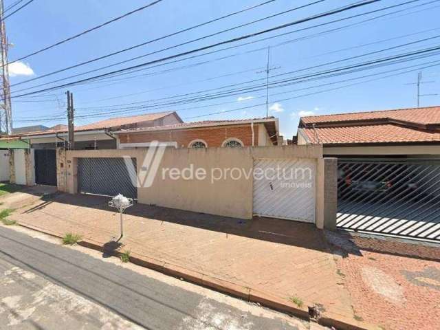 Casa com 3 quartos à venda na Rua Benedita Amaral Pinto, 539, Jardim Santa Genebra, Campinas, 200 m2 por R$ 880.000