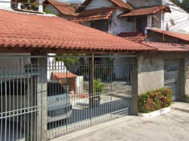 Casa para Venda em Nova Iguaçu, BAIRRO DA LUZ, 2 dormitórios, 1 banheiro, 1 vaga