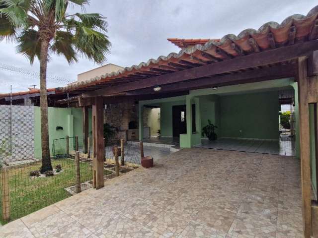 Excelente Casa com 3 quartos sendo 1 suíte em Nova Parnamirim RN