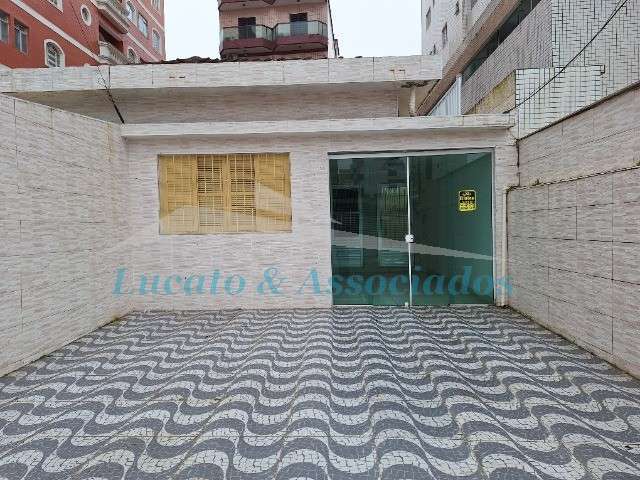 Casa Comercial para Locação em Praia Grande-SP, Bairro Tupi: 2 quartos, 1 sala, 1 banheiro, 2 vagas, 139m². Venha conferir!