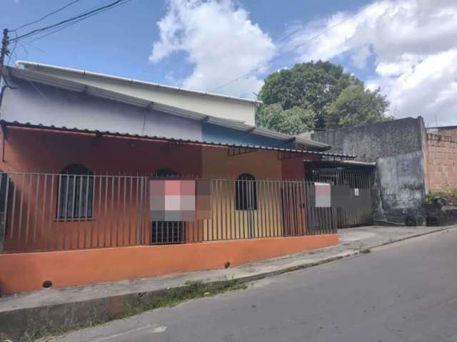 Casa com 4 quartos à venda no Tarumã, Manaus , 324 m2 por R$ 170.000