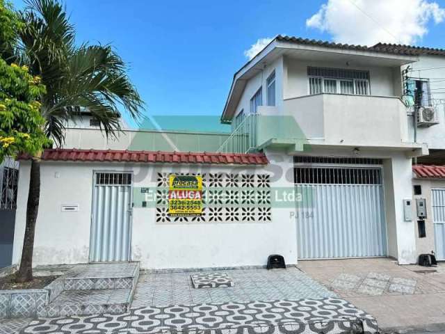 Casa em condomínio fechado com 6 quartos à venda no Flores, Manaus , 250 m2 por R$ 450.000