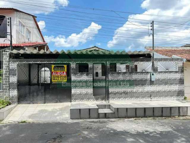 Casa em condomínio fechado com 3 quartos para alugar no Flores, Manaus , 300 m2 por R$ 3.000