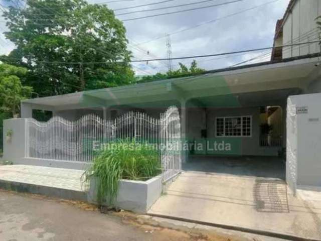 Casa com 2 quartos à venda no Aleixo, Manaus , 234 m2 por R$ 300.000