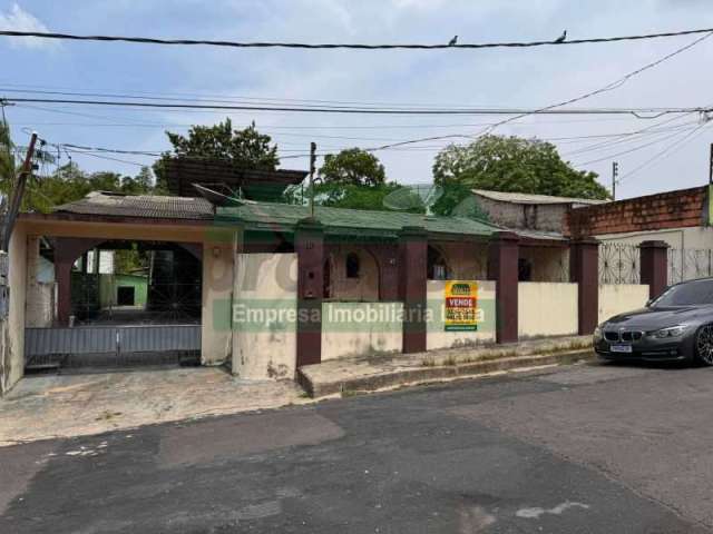 Casa com 6 quartos à venda no Aleixo, Manaus , 151 m2 por R$ 500.000