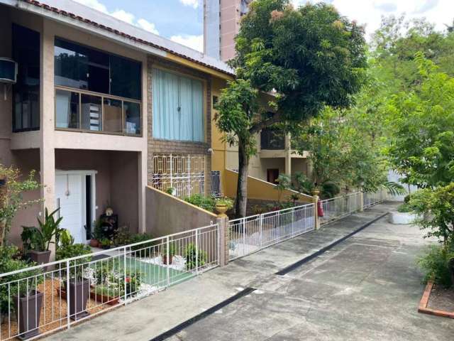 Casa em condomínio fechado com 3 quartos para alugar no Aleixo, Manaus , 150 m2 por R$ 3.000