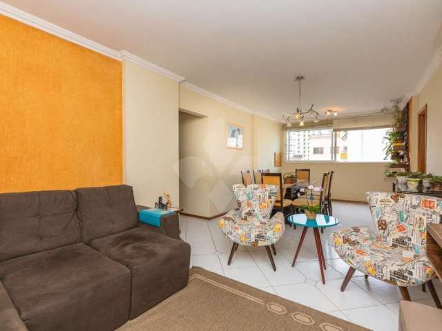 Apartamento com 3 quartos à venda na Rua Veríssimo Rosa, 757, Jardim Botânico, Porto Alegre por R$ 725.000