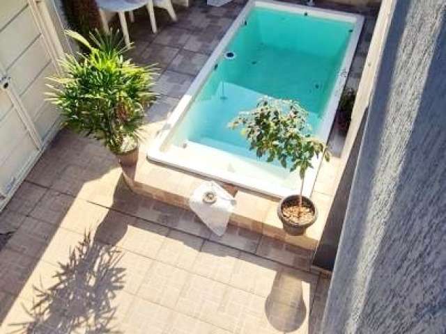 Sobrado 200m², 3 dormitórios, Piscina, 1 Suite, 3 vagas, Jardim Aliança