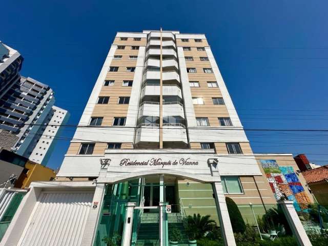 Apartamento com 02 quartos sendo 01 suíte bairro campinas em são josé