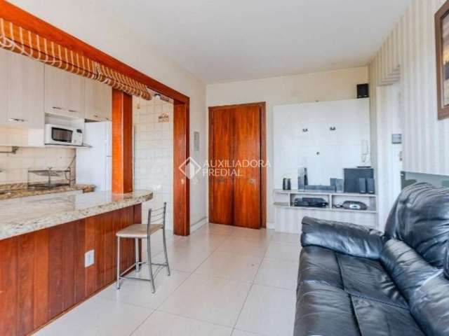 Apartamento com 1 quarto para alugar na Avenida Ipiranga, 3491, Partenon, Porto Alegre, 41 m2 por R$ 2.000