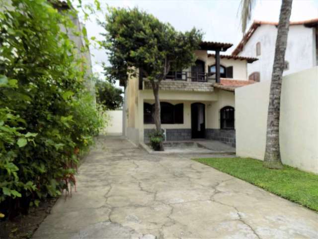 Casa com 4 quartos à venda na Atenas, 21, Jardim Excelsior, Cabo Frio por R$ 750.000