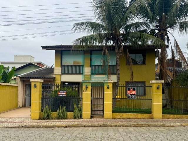 Atenção oportunidade!! casa alto padrão a venda na praia de bombas, bombinhas-sc!!