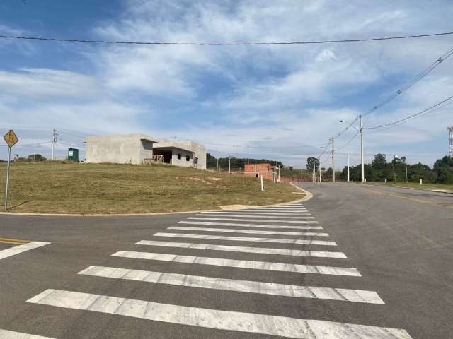 Excelente lote 362.90 M2, pronto para construir, em Condomínio Fechado, portaria 24 HS.