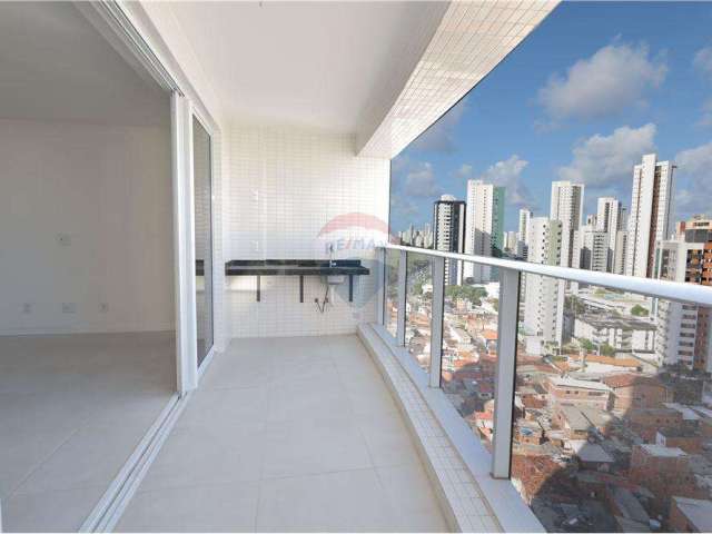 Lindo apartamento para venda 162m2, sendo 4 quartos e 2 suítes,  3 vagas na garagem e área de serviço completa.