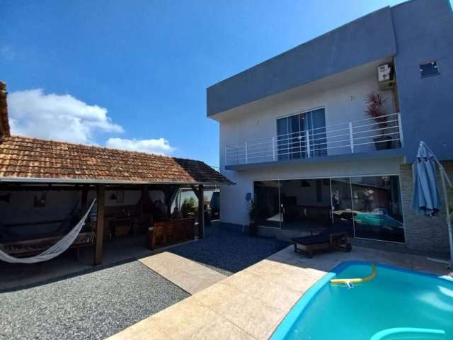 Casa com 5 quartos à venda no Gravata, Navegantes , 172 m2 por R$ 740.000