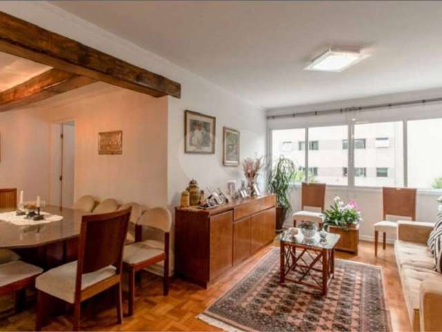 Apartamento com 3 quartos à venda em Moema - SP