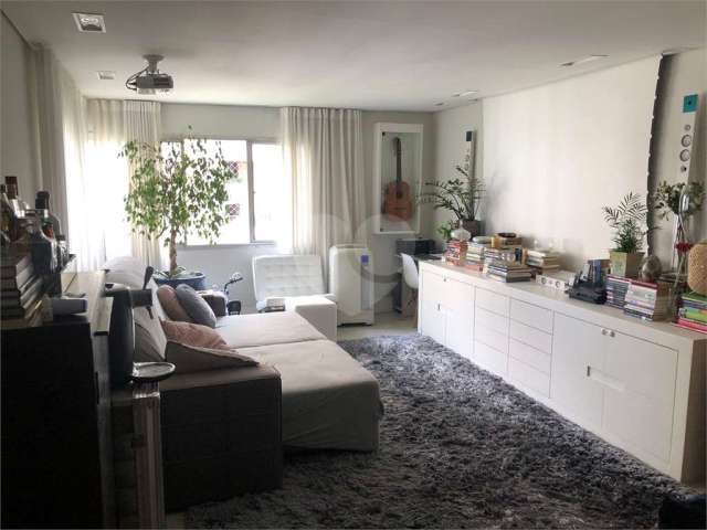 Apartamento com 3 quartos à venda em Vila Andrade - SP