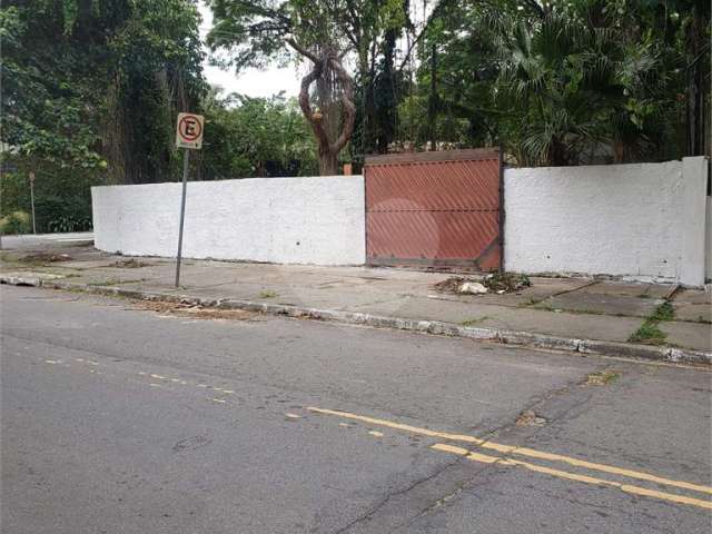 Terreno à venda em Jardim Morumbi - SP