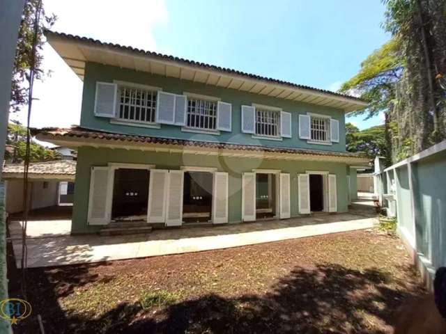 Casa com 4 quartos à venda em Fazenda Morumbi - SP