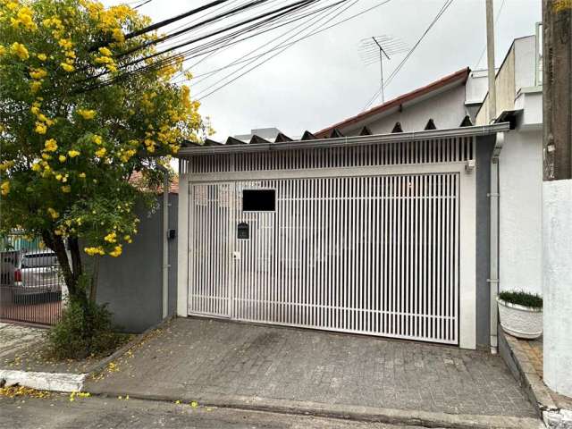 Sobrado com 3 quartos à venda em Conjunto Residencial Santa Terezinha - SP