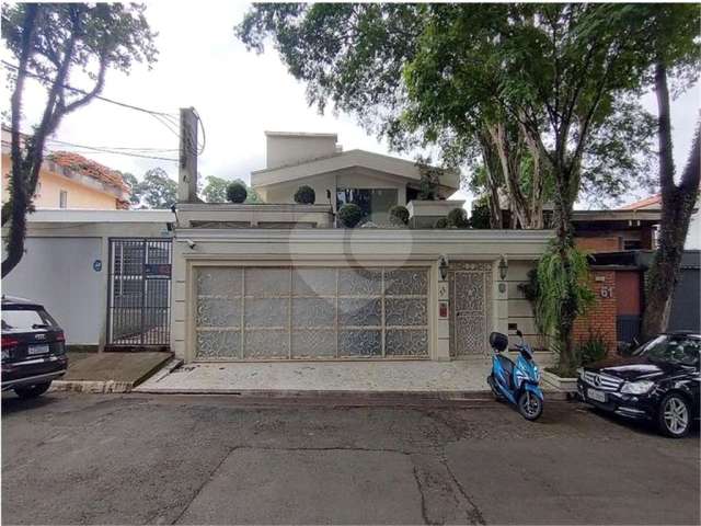 Casa com 4 quartos à venda em Pacaembu - SP