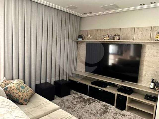 Apartamento com 3 quartos à venda em Jardim Avelino - SP