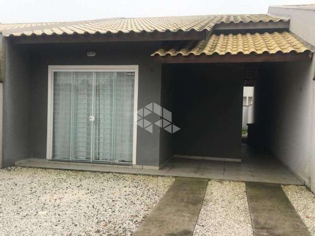 Casa geminada a venda 2 quartos, sendo 1 suíte em itajuba, barra velha