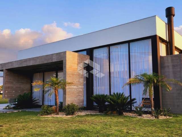 Casa Térrea de Condomínio com 3 Suítes 600M² Mobiliada e Decorada Osório