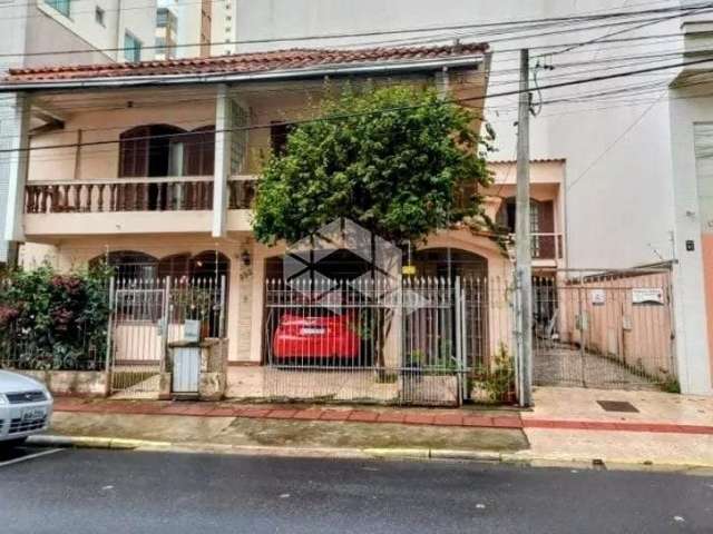 Casa com 3 dormitórios no centro de Balneário Camboriú