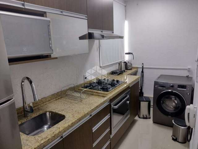 Apartamento 2 Dorm., Garagem Semi Mobiliado