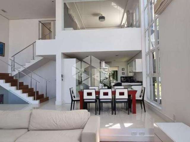 Venha morar numa casa contemporânea com 3 suites perto do anchieta