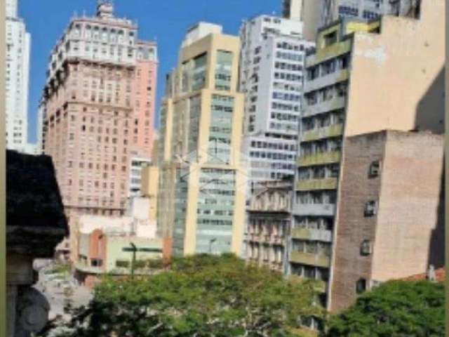 Vendo Amplo Apt no Centro SP