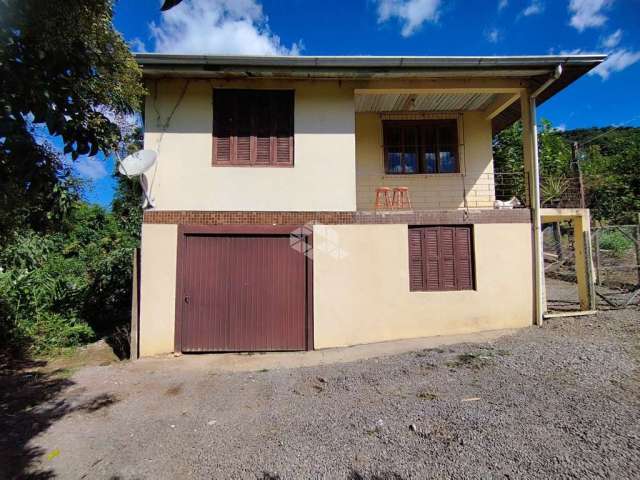 Casa  com 3 dormitórios a poucos minutos de centro da cidade