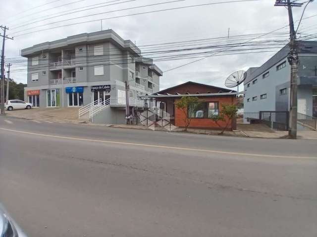 Casa a venda no bairro Licorsul com ótima localização