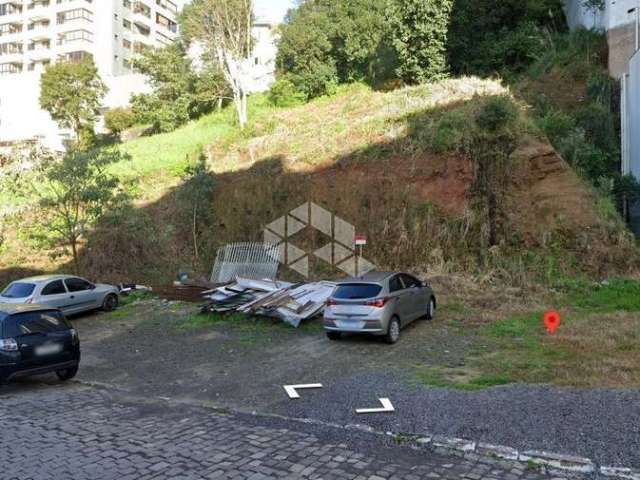 Amplo terreno próximo ao centro da cidade